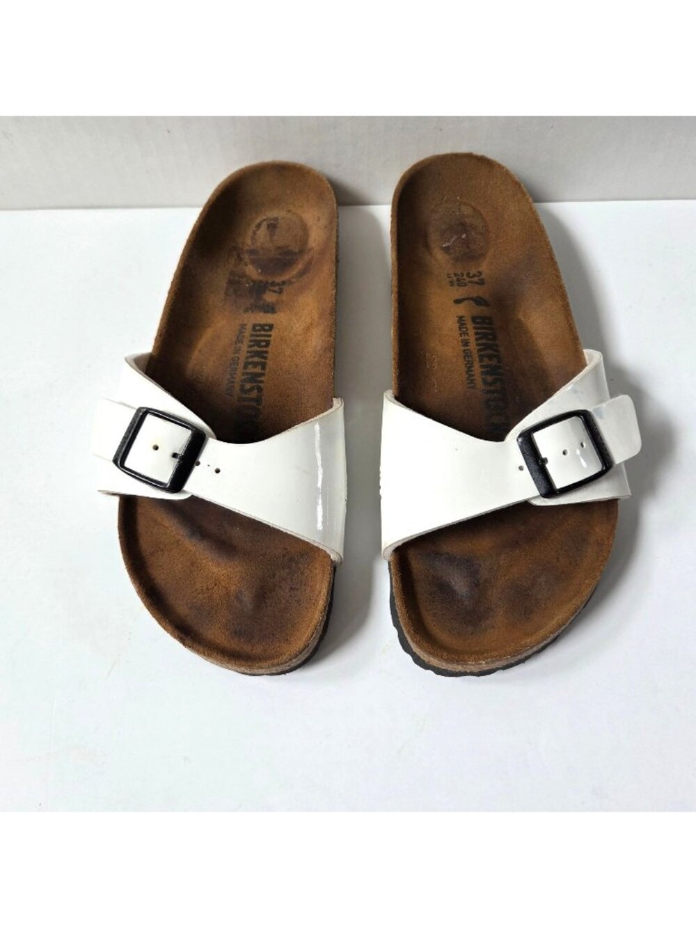 Birkenstock Madrid Sandals Womens 37 / 6 White Patent Leather Slides Boho Preppy